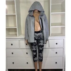 Soldddd.  Nike Bundle Tech Fleece Hoodie & Nike Pro  Camo Leggings